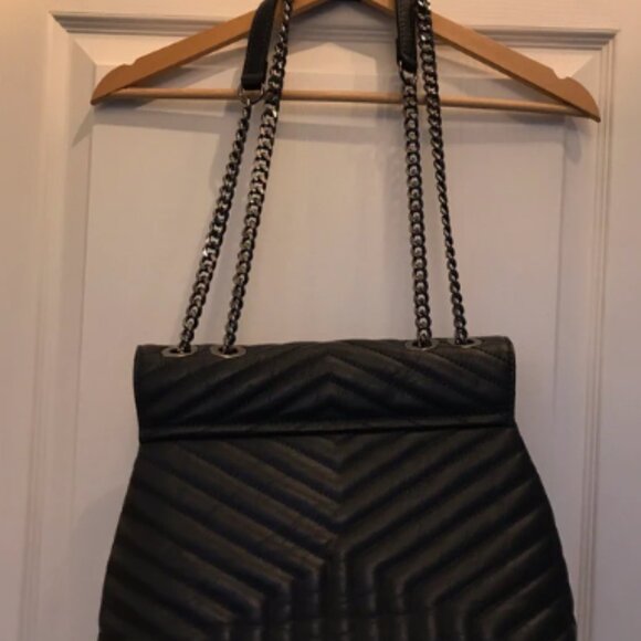 Navy Blue Designer Handbag – Chic & One-of-a-Kind 💙 - Picture 2 of 5